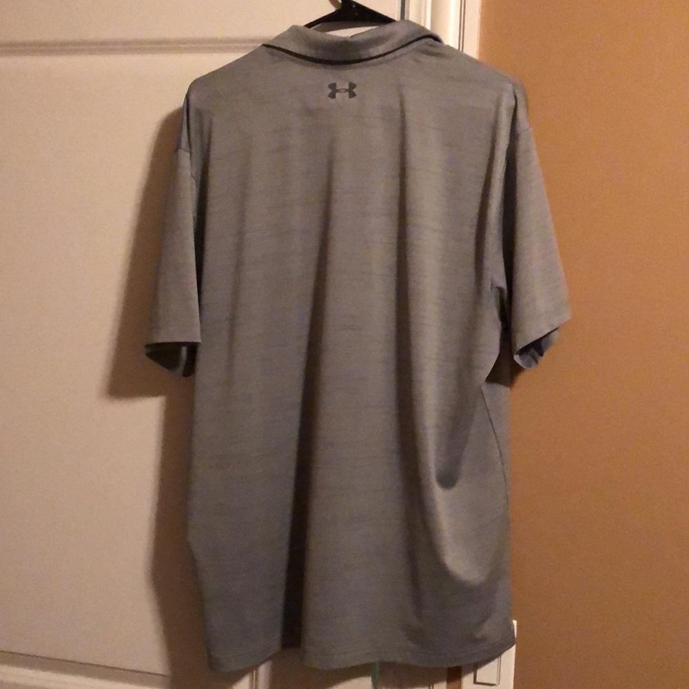 Men’s L loose dry fit golf polo heat gear - Picture 3 of 3